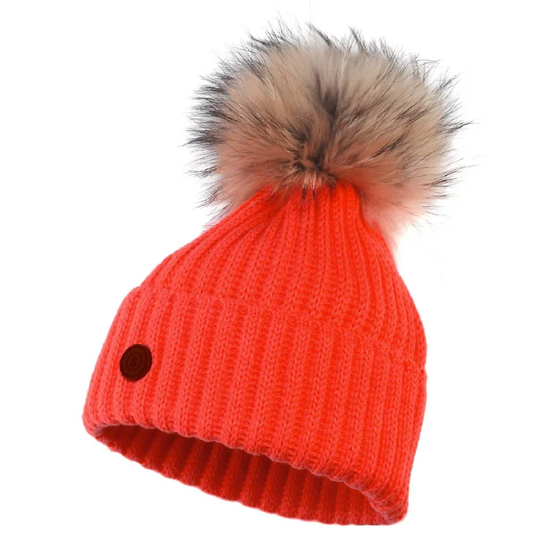 Leonie Hat In Lava Red