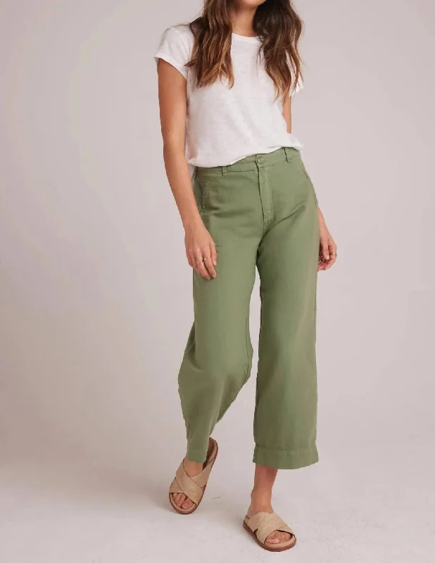 Claire Welt Pocket Crop Pants In Lush Foliage