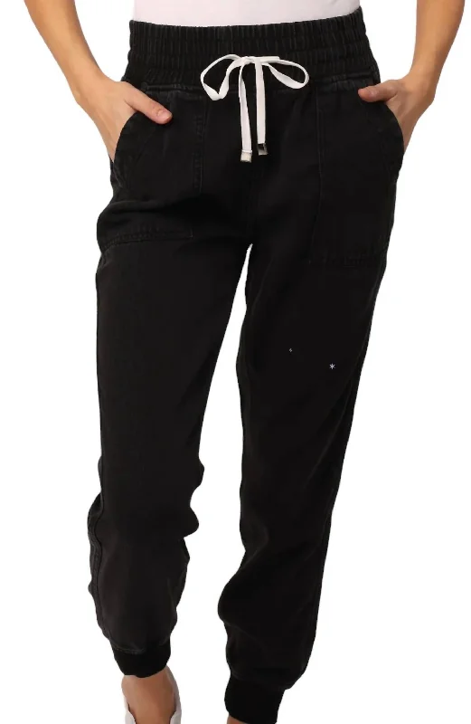 Jacey Super High Rise Cropped Jogger In Black