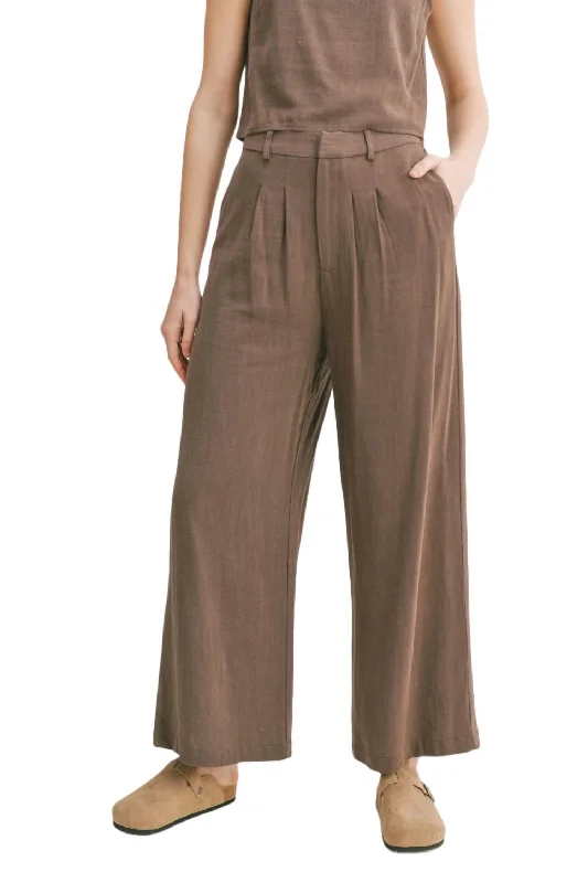 Roadtrip Linen Pants In Dark Chocolate